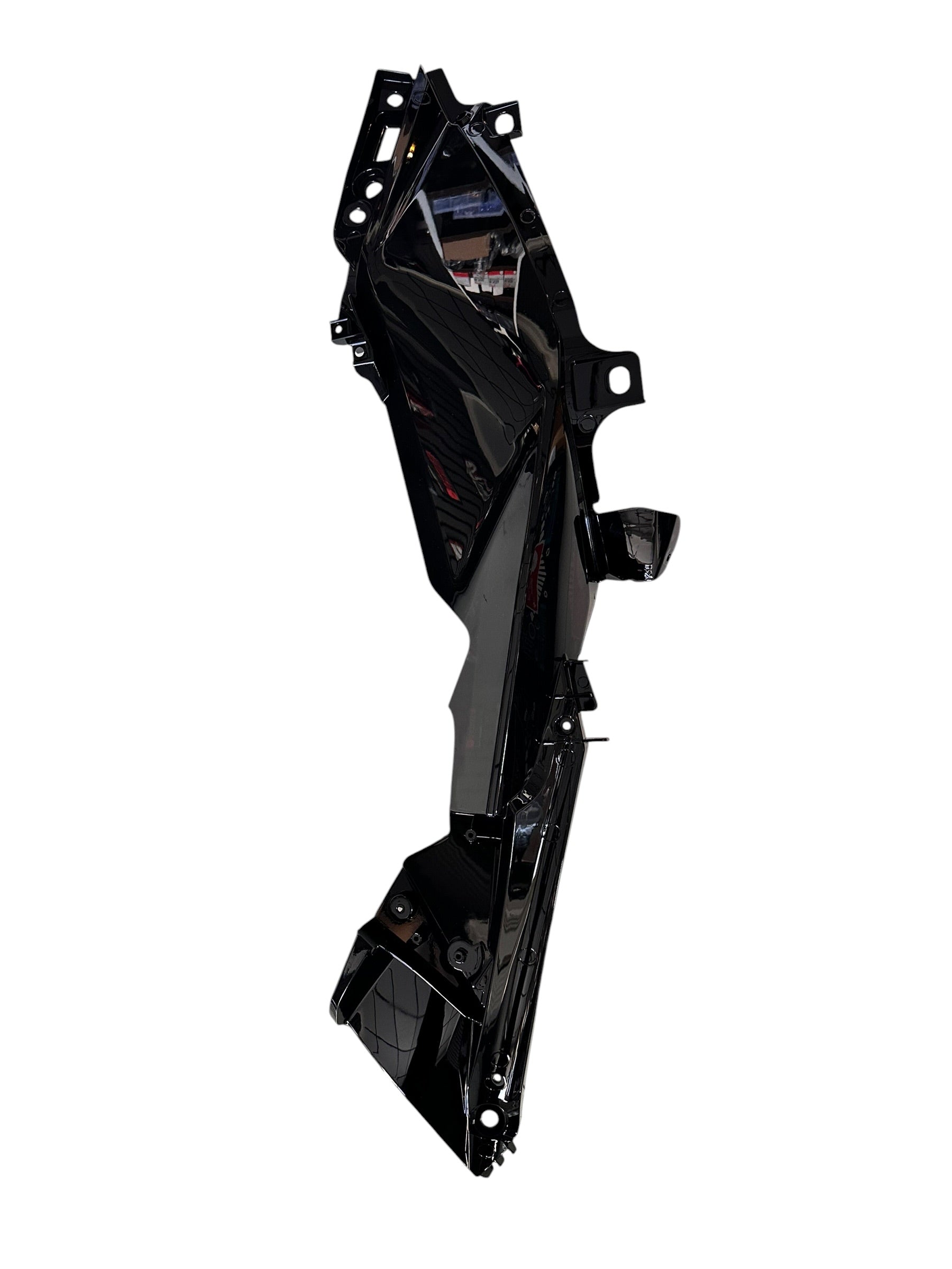 CF Moto 250SR Depo Altı Grenaj Parlak Siyah sağ
